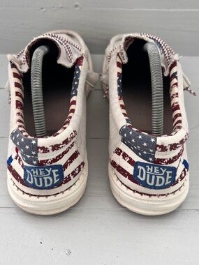 Men’s Off White Patriot Hey Dudes Size 10 SOLD OUT!! Super Rare